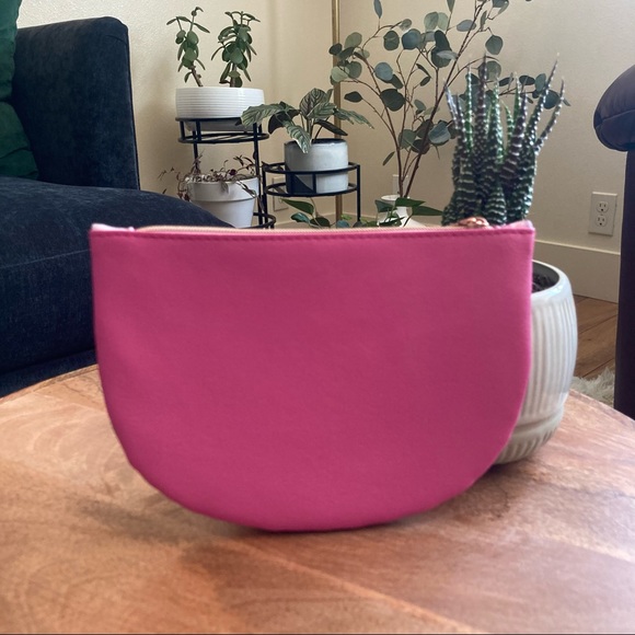 Ipsy • Floral Glam Bag - Picture 5 of 8